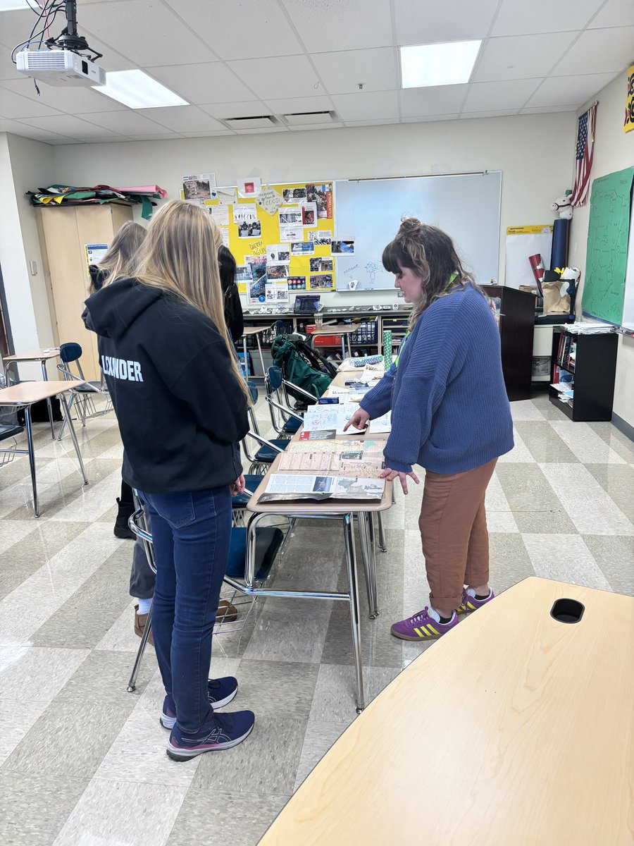 Love when Eagles come back to the Nest! Thanks to alumna <a href="/ErinYarnall/">Erin Yarnall</a> for speaking to our AP Spanish classes about hiking El Camino de Santiago. <a href="/JoriBowen/">Jori Bowen</a> <a href="/sliarakos7/">Sophia</a>