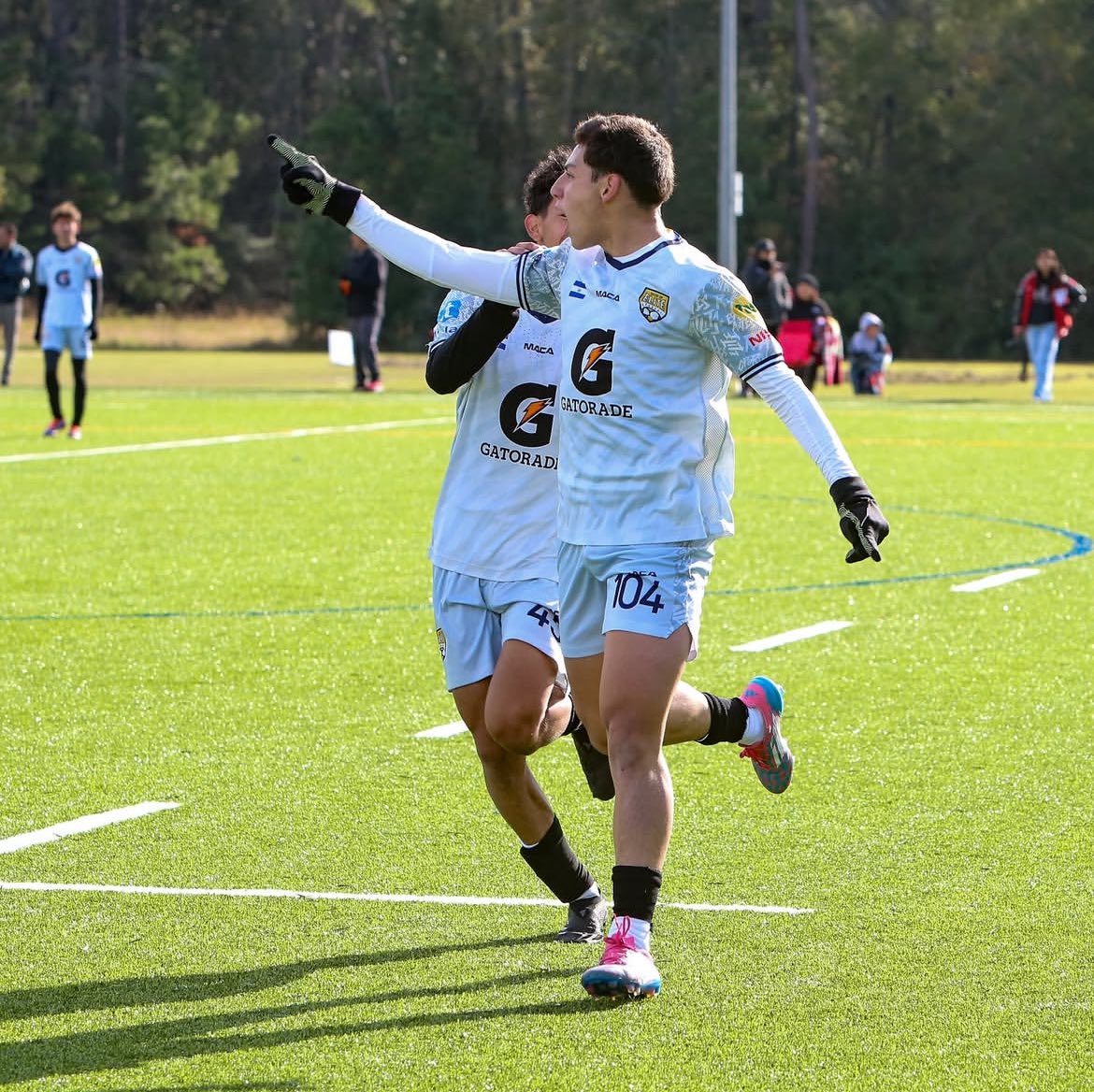 Diego Henriquez tweet media