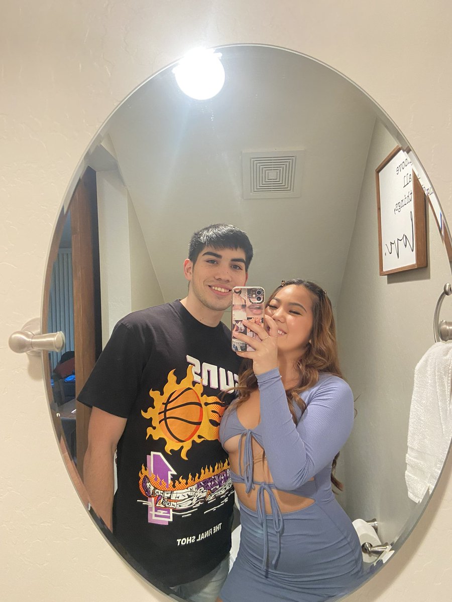 hiileii's tweet photo. @Mishbia15 @Suns This would be the best Christmas present, big fans here and haven’t had the funds to do a proper date night for awhile. Please make this a Christmas miracle!! https://t.co/Uxp6SxXfGx