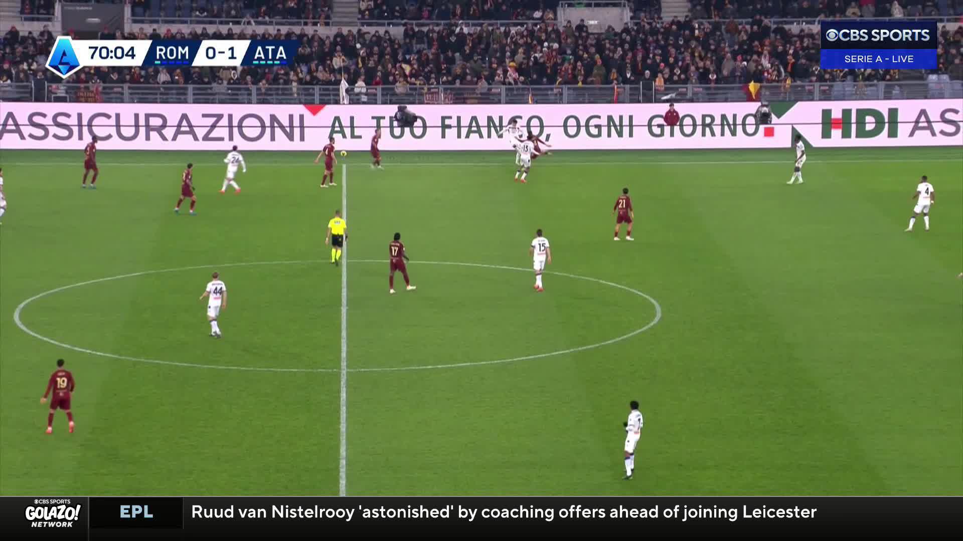 Atalanta’s Marten de Roon breaks the deadlock with a deflected strike 💥
