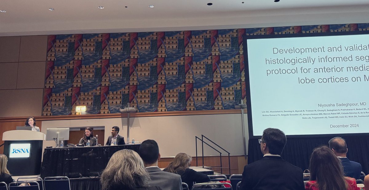 saraaahzzz's tweet image. Brilliant presentation by @_Niyousha_ at #RSNA24 about development of medial temporal lobe imaging segmentation. So proud of your incredible work and achievements 😍😍