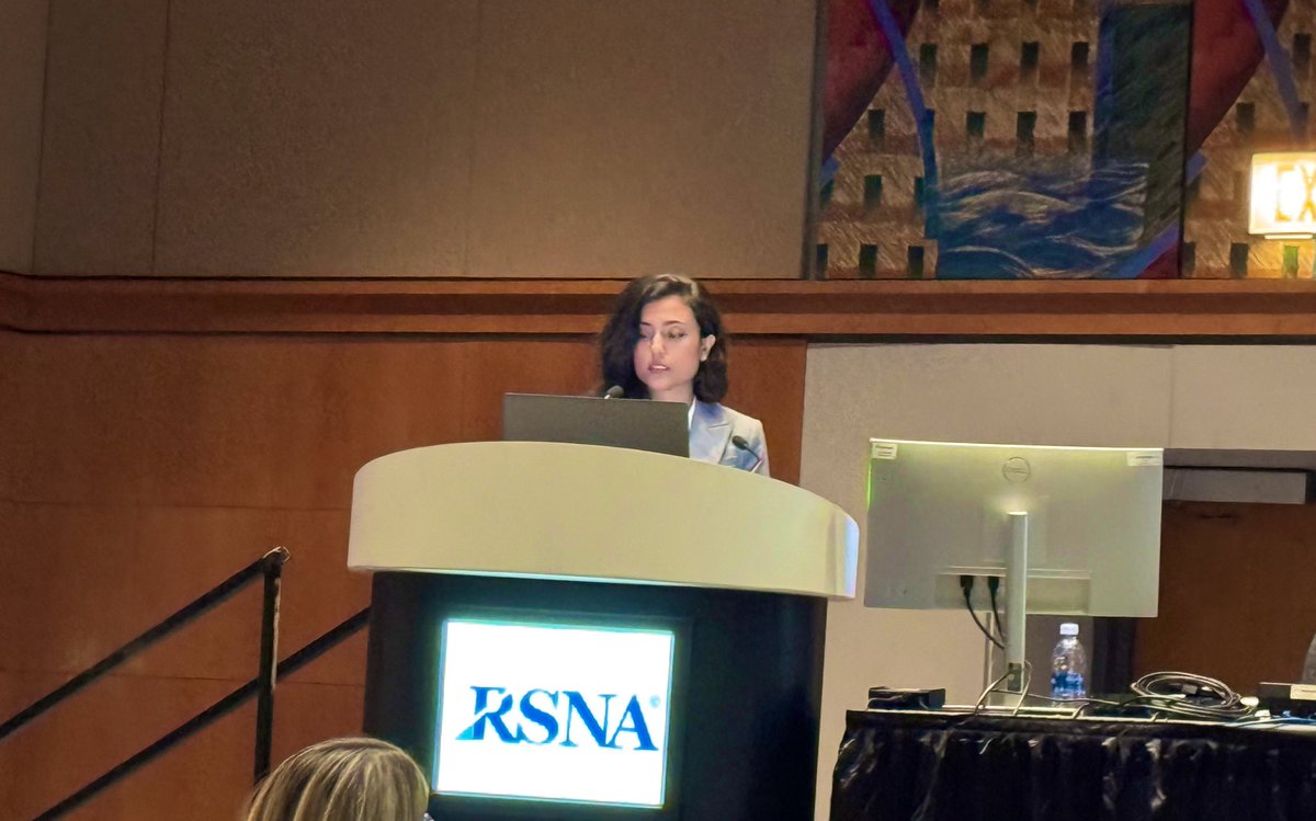 saraaahzzz's tweet image. Brilliant presentation by @_Niyousha_ at #RSNA24 about development of medial temporal lobe imaging segmentation. So proud of your incredible work and achievements 😍😍