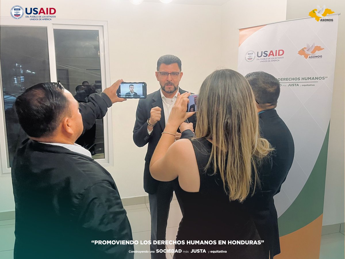 🎉 Finalizamos el Programa de Formación en DDHH para Periodistas, con 17 participantes de diversos municipios. 💡 Ahora cuentan con herramientas clave para fortalecer su labor informativa. 👏 ¡Felicidades!