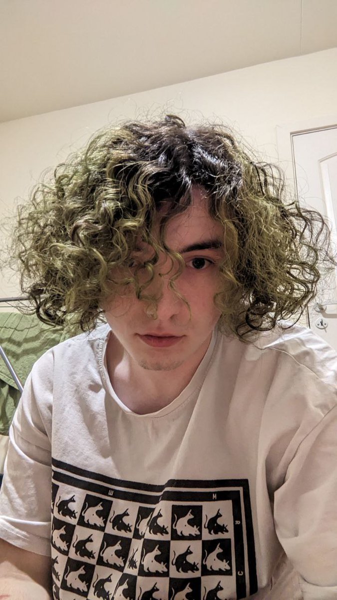 Кринжевальд tweet media