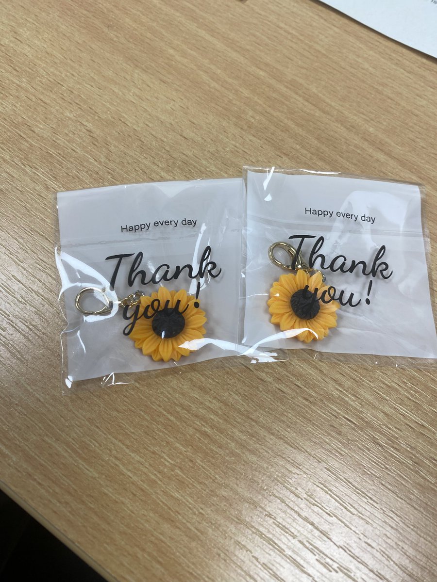 One of our lovely ladies  dropping off a thank you gift for staff 🌻☺️ 
She also made some lovely pamper packs for the other mums as a little pick me up 🧡
<a href="/ribblemere/">Ribblemere MBU</a>