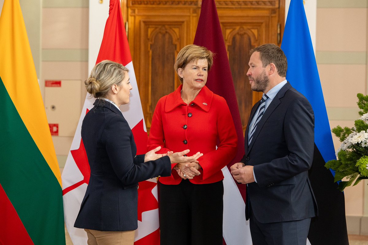 Pol. étrangère CAN tweet media