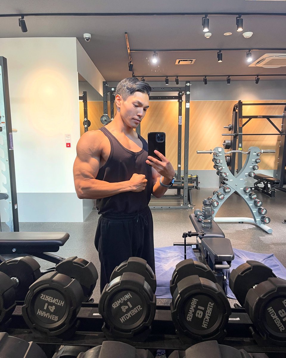 shunya_workout's tweet photo. ใฉในใ1้ฑ๐ฅ
ไฟกๅฟตใๆ่ฌใ็ถ็ถ
#ssa #ใตใในใฟ #ในใใผใใขใใซ #ในใใข
#sportsmodel #workout #fitness #่ชๅทฑ็ ็ฃจ https://t.co/vWKvGqc3yO