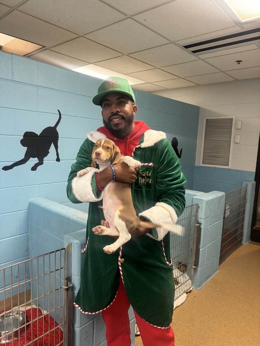 My first stop was the Kentucky Humane Society in Louisville, KY, the state’s largest pet adoption agency and oldest animal welfare organization, founded in 1884. KHS is dedicated to saving animals and creating compassionate communities through education and proactive solutions.