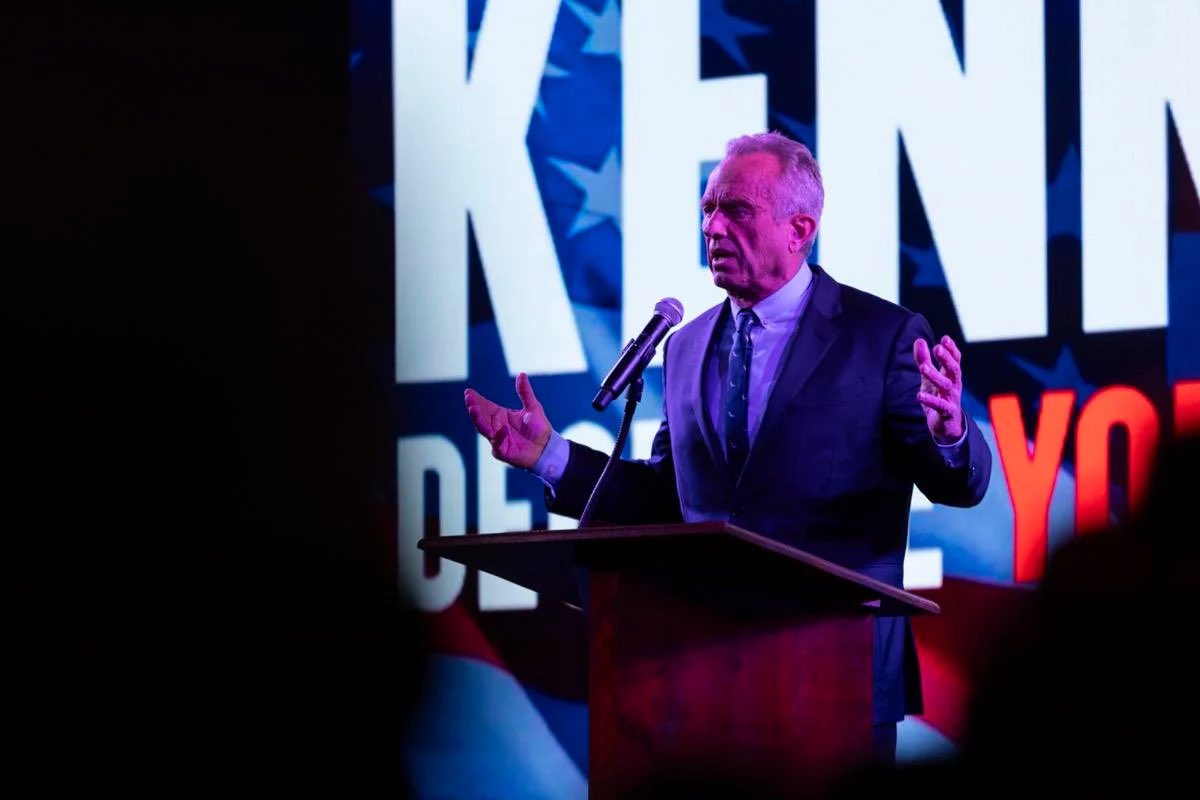 MAHA_PAC's tweet image. RFK Jr. is not anti-vaccine.

RFK Jr. does not want to ban vaccines.

We collected 12 videos that reveal Kennedy’s REAL position on vaccines.

Here is what RFK Jr. actually wants to do about vaccines as President Trump’s HHS Secretary:🧵