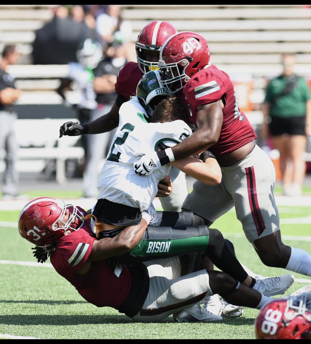 CitizenJamarion's tweet photo. Do ANYTHING it take to be out there‼️no matter the size, IM GONE GET IT DONEE🏝️ nose guard, END, OLB wherever they want this WORK😈 my DMs are open FOR NOW🤝🏾 https://t.co/80XC7JJgQD