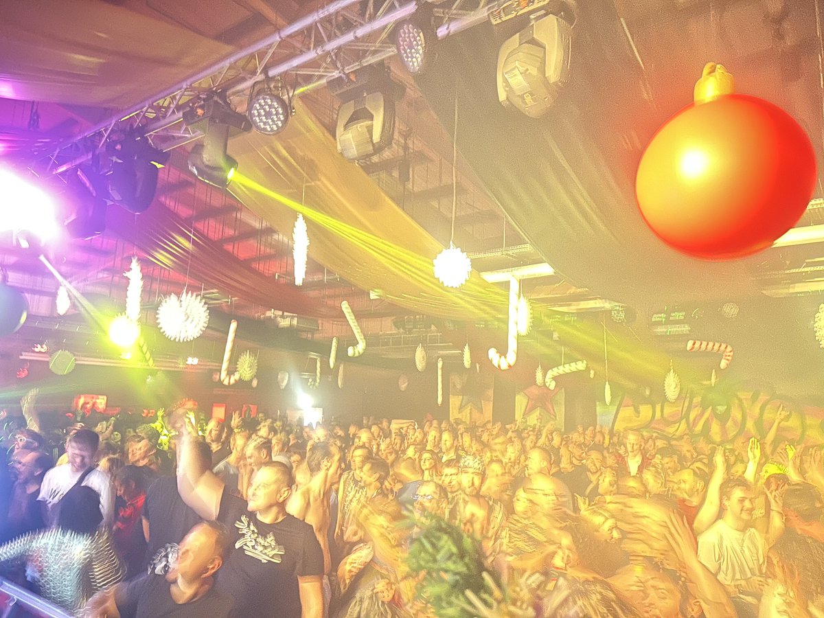 Orbital (@orbitalband) on Twitter photo Phil DJ'd at two incredible nights, sharing the stage with fellow legends! <a href="/altern8official/">altern8</a> <a href="/StantonWarriors/">Stanton Warriors</a> MrC
Thanks to everyone that came along! 😊
If you want to see <a href="/PhilHartnoll/">PhilHartnoll-Orbital</a> play near you then contact his agent <a href="/NLA_Artists/">NLA ARTISTS</a> . Give them a follow for new events! Phil DJ'd at two incredible nights, sharing the stage with fellow legends! <a href="/altern8official/">altern8</a> <a href="/StantonWarriors/">Stanton Warriors</a> MrC
Thanks to everyone that came along! 😊
If you want to see <a href="/PhilHartnoll/">PhilHartnoll-Orbital</a> play near you then contact his agent <a href="/NLA_Artists/">NLA ARTISTS</a> . Give them a follow for new events!
