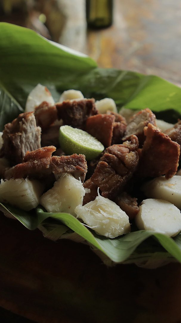 ¡El corazón alegre del Atlántico! 🧡

Un lugar donde la cultura y el arte se entrelazan con la vida cotidiana. Su enorme oferta gastronómica es iconica y representativa. 🌅

BARANOA ⭐️