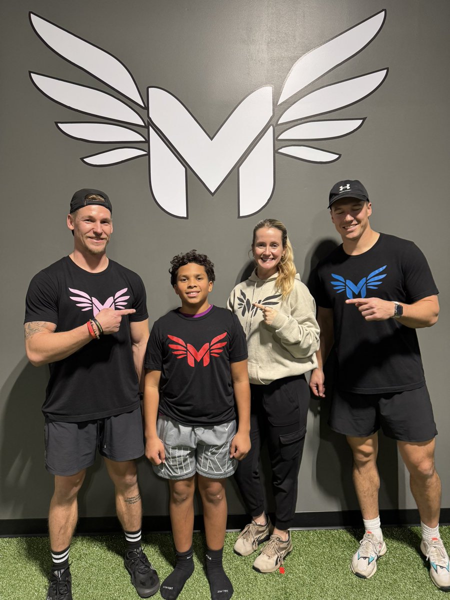 Marsh Elite Performance (@marshelite) on Twitter photo Shout out <a href="/CourtneyA49/">Courtney Anthony</a> and Tyler Davis for earning our November athletes of the month!
They are the epitome of what this award means. They come in and do all the right things day in & day out. Work their tails off, are attentive and take the things we teach & apply them Shout out <a href="/CourtneyA49/">Courtney Anthony</a> and Tyler Davis for earning our November athletes of the month!
They are the epitome of what this award means. They come in and do all the right things day in & day out. Work their tails off, are attentive and take the things we teach & apply them