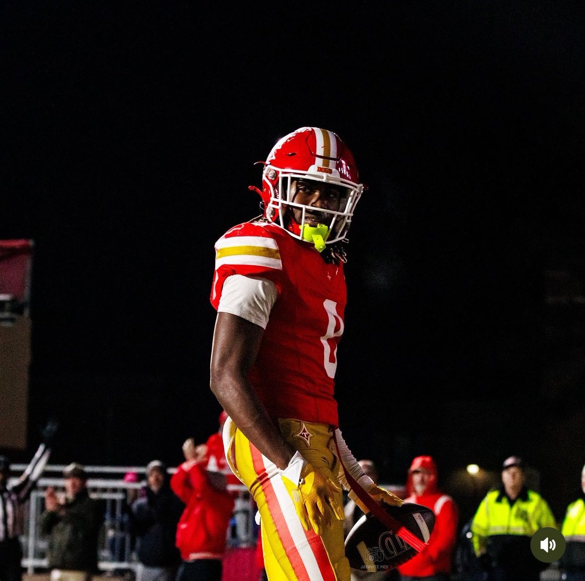 Ajbumaye (@coach_hill84) on Twitter photo 🚨2027 DB/ATH <a href="/AnthonyHill180/">AJ Hill Jr</a> 🚨
100+ Tackles
3PBUs
2TFLs
2FF
1INT
10 RECs
215 Yds
3 TDs
hudl.com/v/2Q4AMk 🚨2027 DB/ATH <a href="/AnthonyHill180/">AJ Hill Jr</a> 🚨
100+ Tackles
3PBUs
2TFLs
2FF
1INT
10 RECs
215 Yds
3 TDs
hudl.com/v/2Q4AMk
