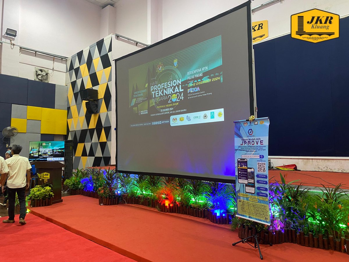 JKRKluang's tweet photo. HARI PROFESSIONAL TEKNIKAL NEGARA (HPTN) PERINGKAT NEGERI JOHOR TAHUN 2024  
Telah diadakan sambutan HPTN yang berlangsung di Dewan Serbaguna JKR JB, Johor. Penglibatan Jurutera Daera iaitu Puan Ir. Norlela binti Abu Bakar dan  Kumpulan Inovatif dan Kreatif (KIK), SMART STATION. https://t.co/Ghbjecxc8x
