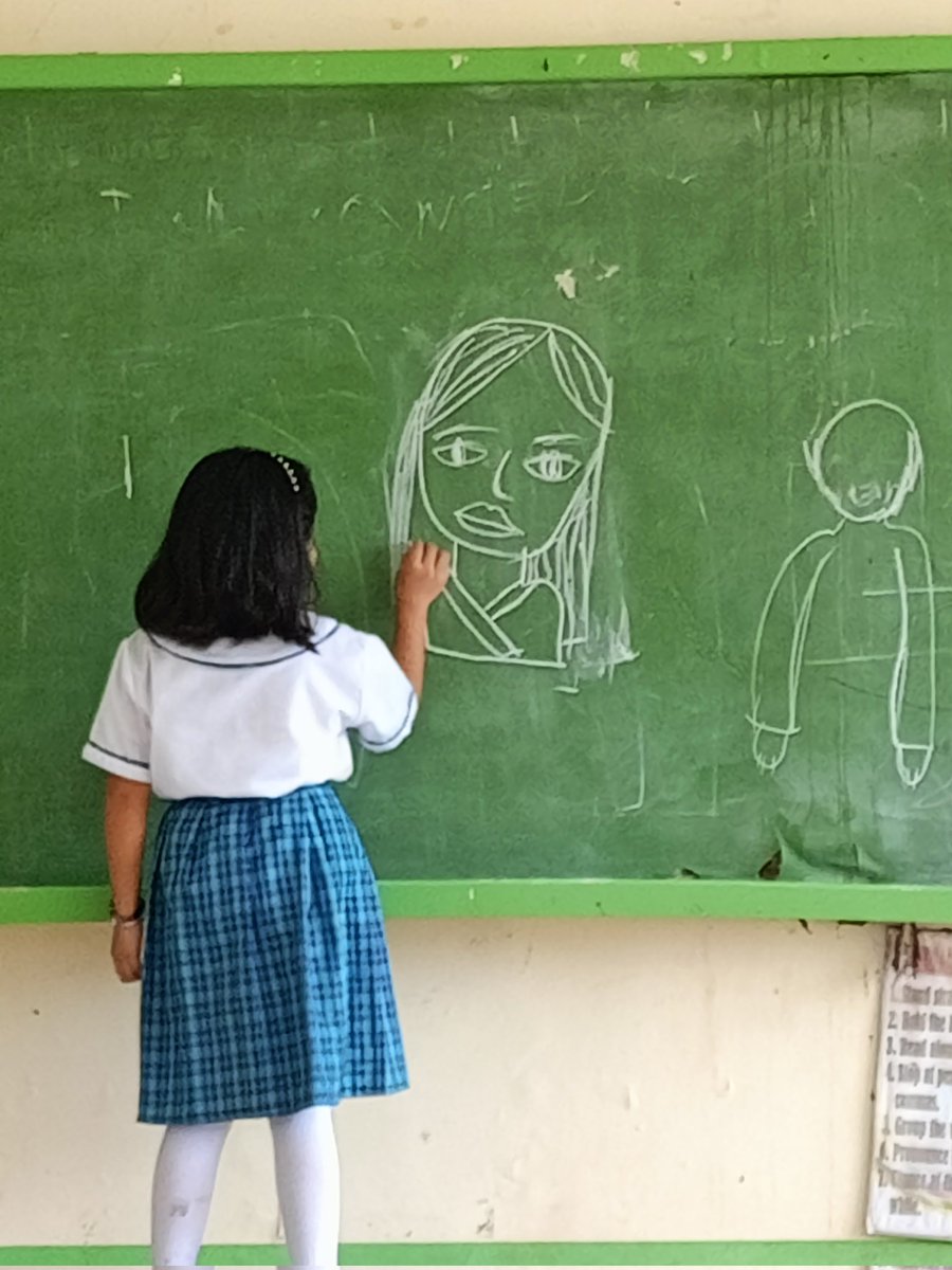 Student: teacher look! This is you
Me:  smile and said. You ha you make fun of me😊😁🫰
#talentatyoungage