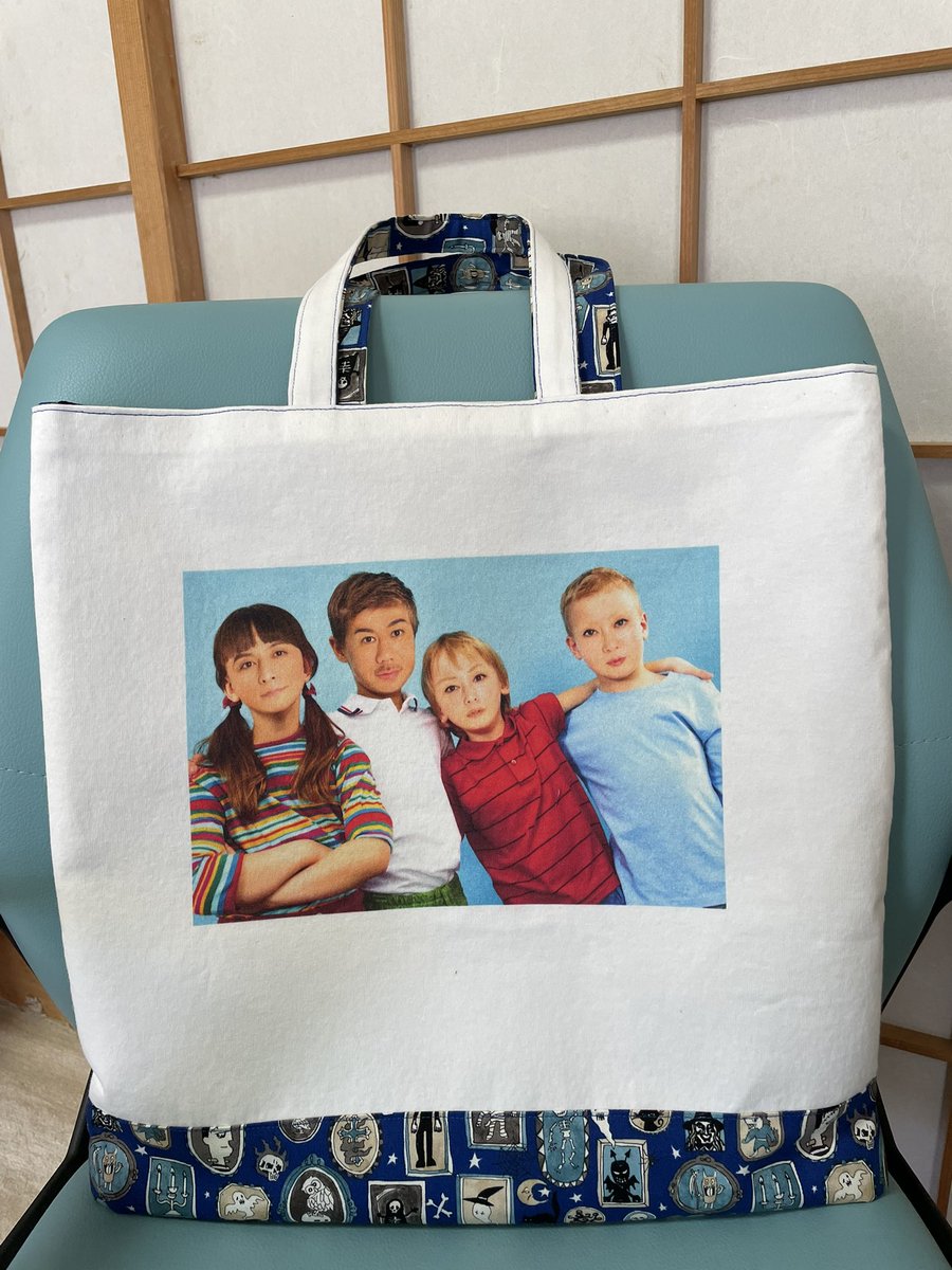 gongoro1985's tweet image. もう1枚もバッグに
裏地選ぶのが1番楽しい( *´ω`* )

 #ケミストリー
 #PUFFY
 #パフィストリー
 #川畑要
 #堂珍嘉邦