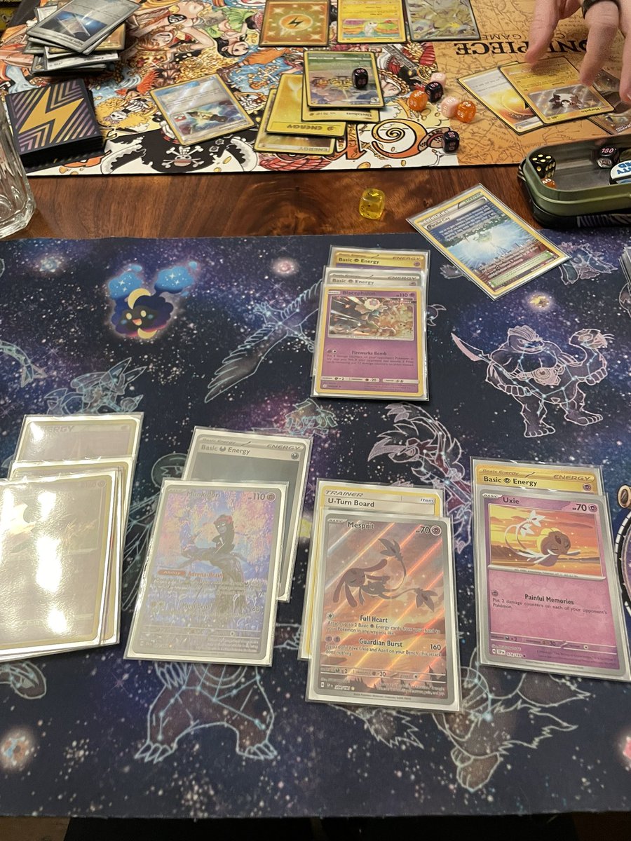 Kylequinox's tweet photo. GOT MY PSYCHIC BADGE ! Psychic has been dear to my heart since NAIC and with the loss of Marshadow, I was pretty bummed since I love Marshadow as a Pokémon but the Lake Trios taking the stage now ! Onwards to another type! 🔮 https://t.co/C6EvLXOT30