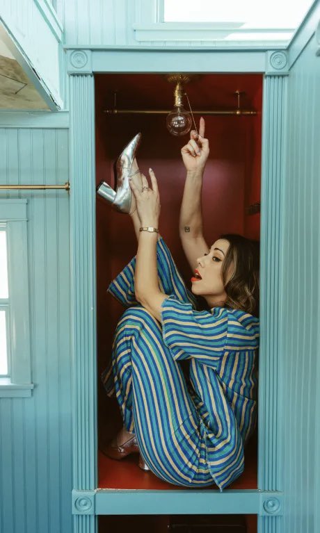 lana • critical catchup tweet media