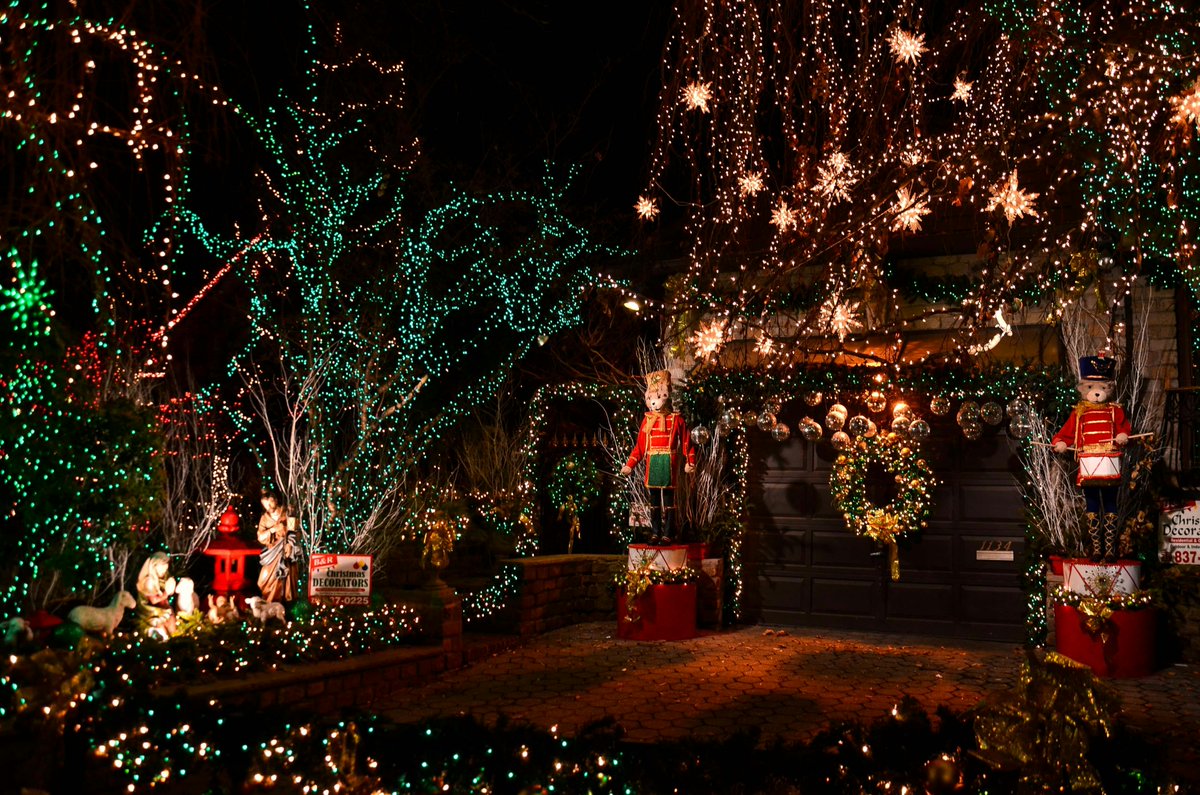 RAAKLEDLIGHT's tweet photo. ❄️🎄 Light up the winter nights with Christmas lights from https://t.co/cnnPvIhQ9h! 🎄❄️
Create a magical holiday atmosphere with our sparkling LED lights, perfect for indoor and outdoor decor.
✨#WinterLights #ChristmasLights #RAAKLEDLighting #HolidayMagic https://t.co/UDuNqGeEvk