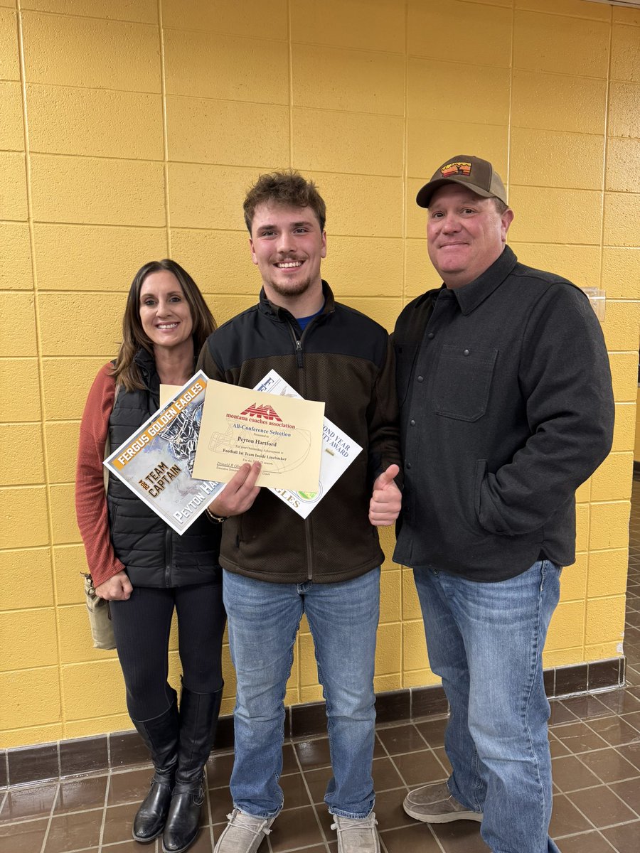 hartford_peyton's tweet image. Extremely honored to be named All-state/1st Team All-Conference Inside Linebacker and Academic All-State . This wouldn’t have been possible without my amazing teammates and Coaches! @FergusFootball @djlear5