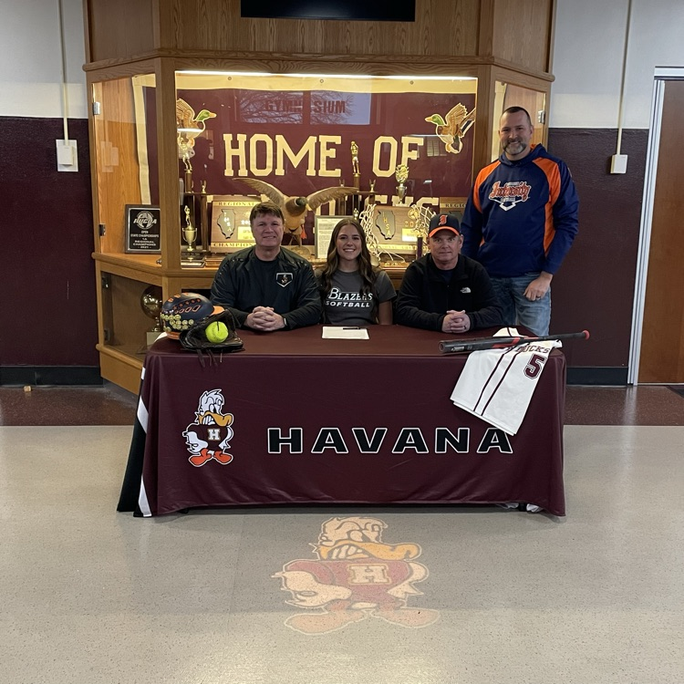 Ducks126's tweet photo. Congratulations Hannah Hodgson on signing with John Wood Community College for softball next year!! We are all very proud of you. Go Ducks! 🥎🥎 https://t.co/HQihQdJnb8