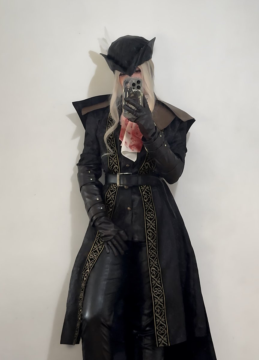 kitearc's tweet photo. Lady Maria #BLOODBORNE https://t.co/XzHjpJluTG