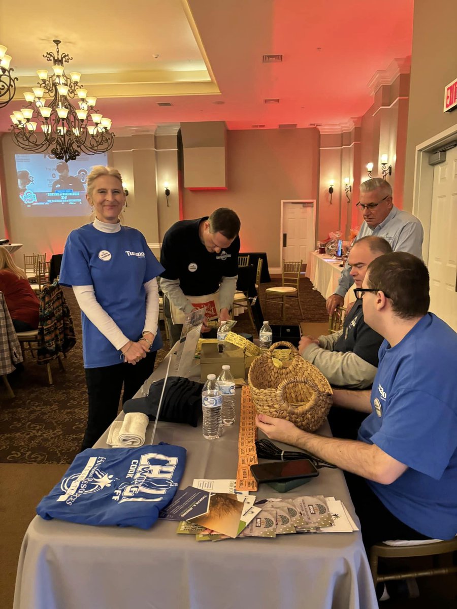 A big shoutout to our own Derek Bellinger and his son, Brock, for their hard work at the Human Resources Foundation Chili and Wing Cookoff at Hotel Anthracite in Carbondale!