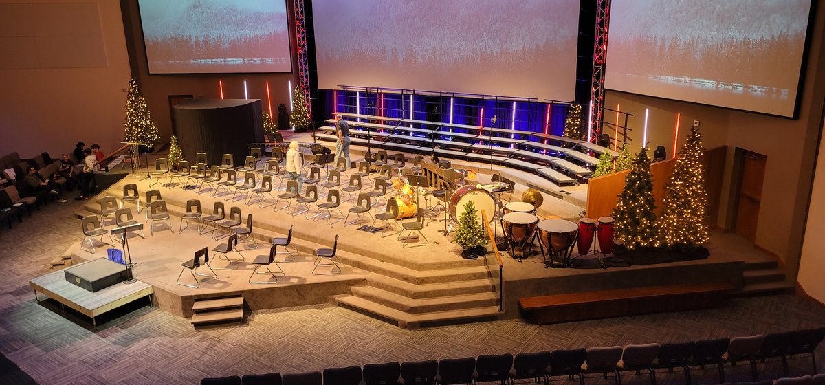 Getting ready for a big night of rehearsal before our big USO Holiday Concert at WC Nazarene Church on Tylersville Rd.
Full concert, Dec. 3 at 7:00 pm.  Doors open at 615.