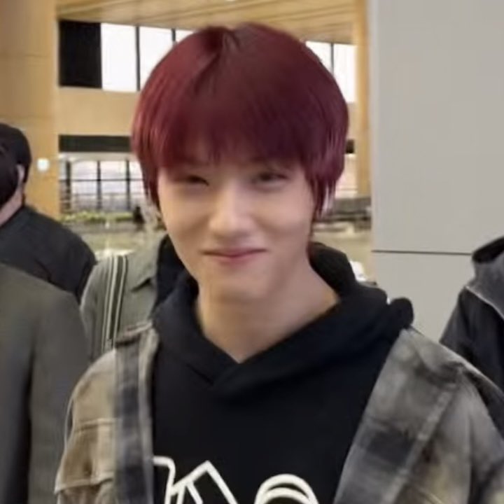 pjisungarchive's tweet photo. 🍓 https://t.co/tqOIKhOPyt