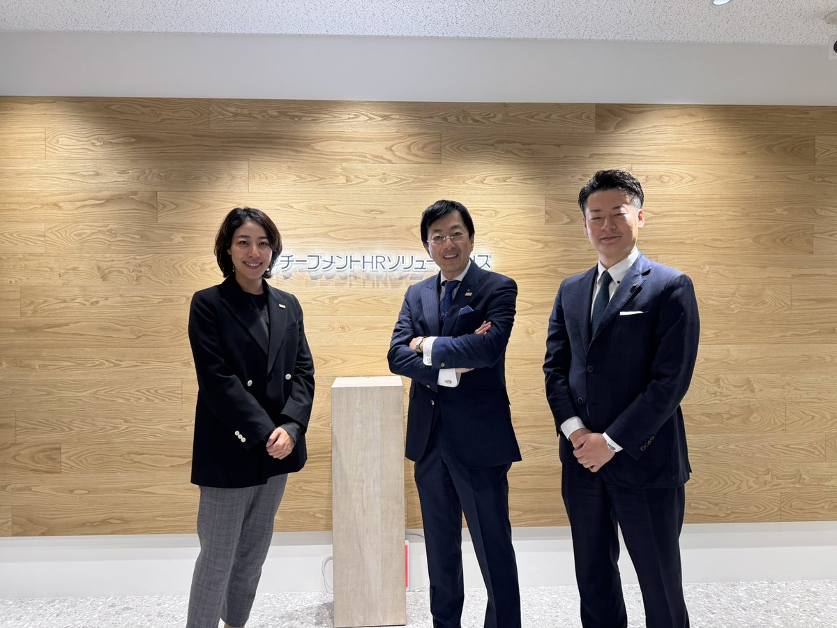 aokiachievement's tweet photo. 私が目指して来た生き方は大金持ちになることではなく、大価値持ちになる生き方だ。

どれだけ多くの人の力になれるか？
どれほど多くの人の為に尽くせるか？

奉仕する為に練達が求められる。

まず自分が持つこと。
次に与えること。

それだけ。
#100回聞いたら豊かになる話
#成功
#青木仁志
#アチーブメント
#アチーブメントテクノロジーコース
#アチーブメントテクノロジーとくべつ