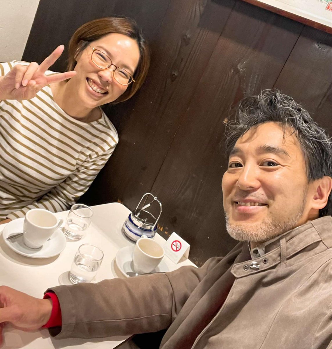 【拡散希望🍀】
 #フリーハグ 東北へ！
ハグする習慣は日本人にはないけど、ハグする効果は高い♡
※渋谷で100人とフリーハグしてた方ﾃﾞｽ
【スケジュール】予定
12月3日午前中　仙台駅前
12月3日18時頃　山形駅前
12月4日仙台青葉城付近　　時間未定
12月15日沖縄