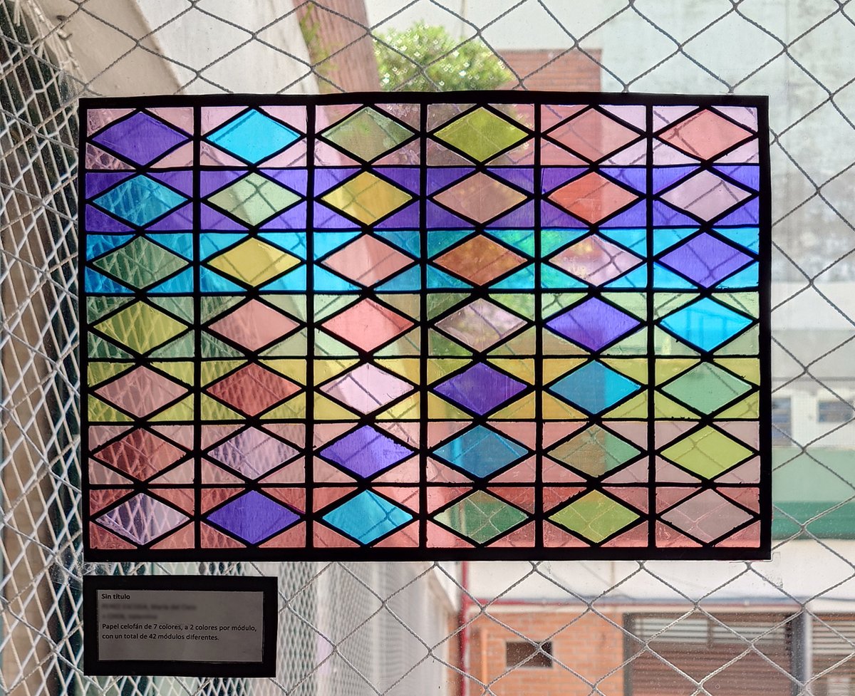 profbeitia's tweet photo. Para un expo #3PM le puso todo su arte a combinatoria y lograron estos diseños con aires de vitrales: https://t.co/2cw5YtHJd0