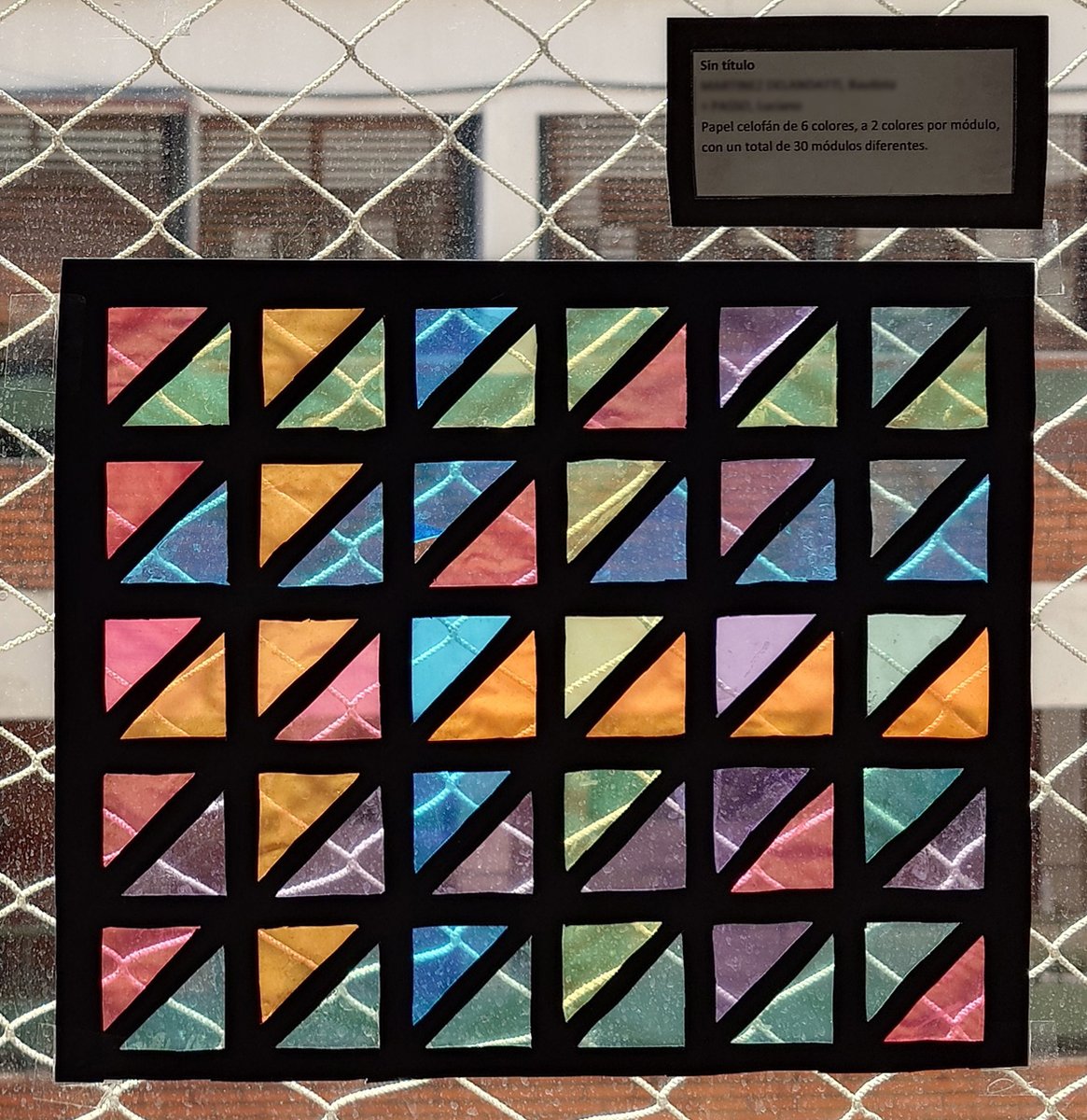 profbeitia's tweet photo. Para un expo #3PM le puso todo su arte a combinatoria y lograron estos diseños con aires de vitrales: https://t.co/2cw5YtHJd0