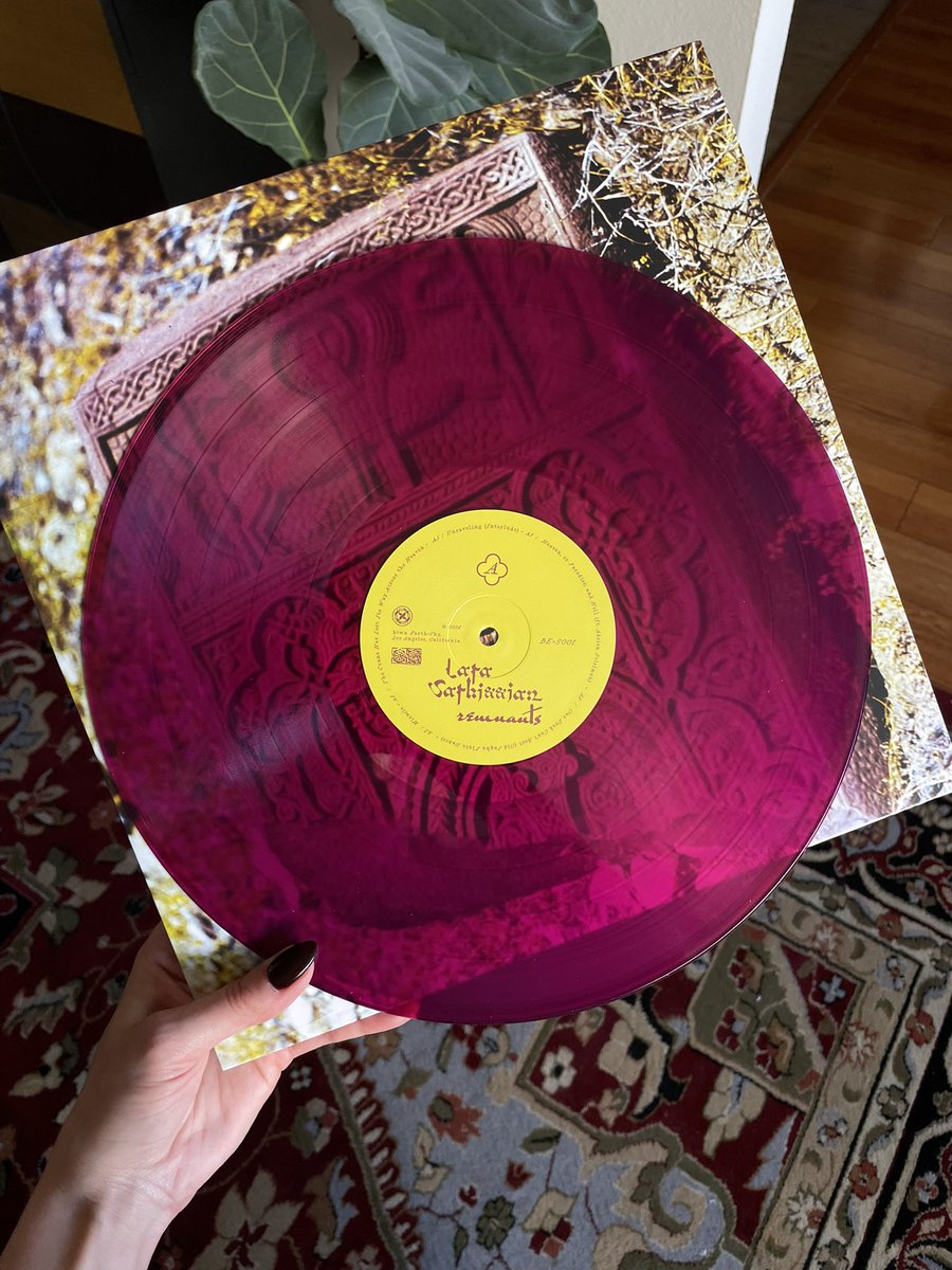 it’s here 💚
only 22 remaining in US
btwnearthandsky.bandcamp.com

For EU+ international orders:
readymadedistribution.com/product/lara-s…