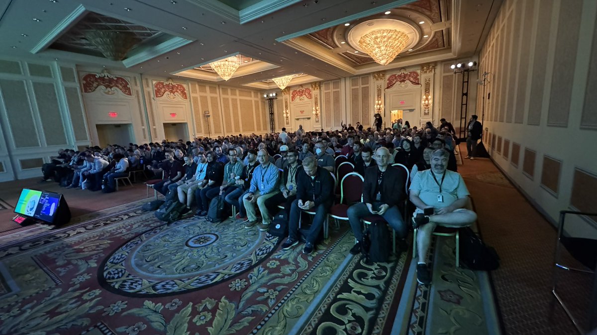 edjgeek's tweet image. First session at #reInvent2024 is done! Thank you to all who attended my API402 session on Advanced workflows with #AWSStepFunctions!