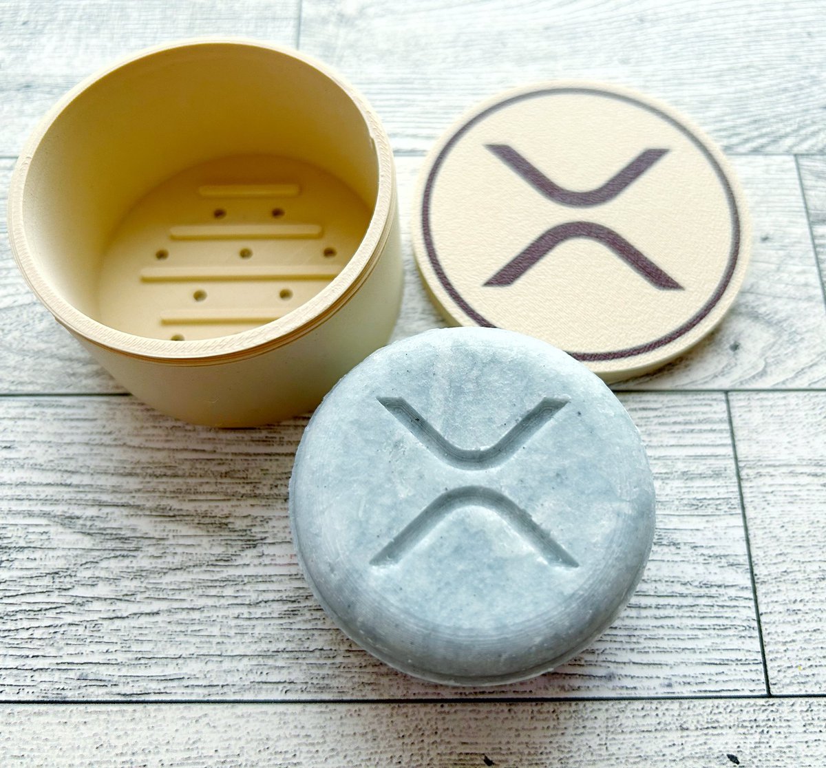 FTASoaps's tweet photo. Now offering $XRP shampoo and conditioner bars https://t.co/LgaHW2WtP0 https://t.co/66oVW635Qx