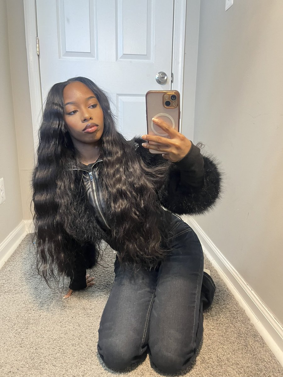 𝚓𝚊𝚢𝚋𝚎𝚊👩🏽🍼 tweet media