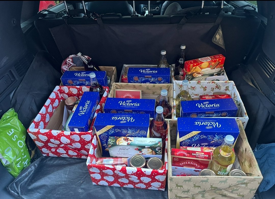 QVSchool's tweet photo. Very proud of our collaborative #IntergenerationalProject with @dunblanebb and @DementiaFriendD
Amazing to see the hampers out for delivery and spreading joy ππππ
β¨βοΈπ₯°
#Dunblane #MakeADifference https://t.co/Lb2mqyLL42