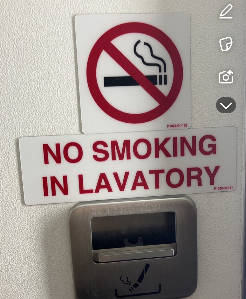 tumblrdrain's tweet photo. hehe no smoke but ash tray so i will smoke hehe stop me @SAS @Fly_Norwegian @emirates #freekols https://t.co/WCzLXVCMsI