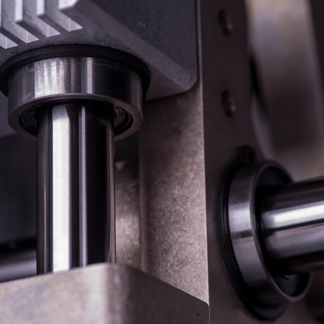 MatterHackers's tweet image. The #BantamTools #Desktop #CNC is a #costeffective, precise #prototyping machine with a 7"x9"x3.3" #buildvolume, 28,000 RPM #spindle, and #safety features, ideal for #machining #aluminum.

matterhackers.com/r/FV2kAR

#MatterHackers