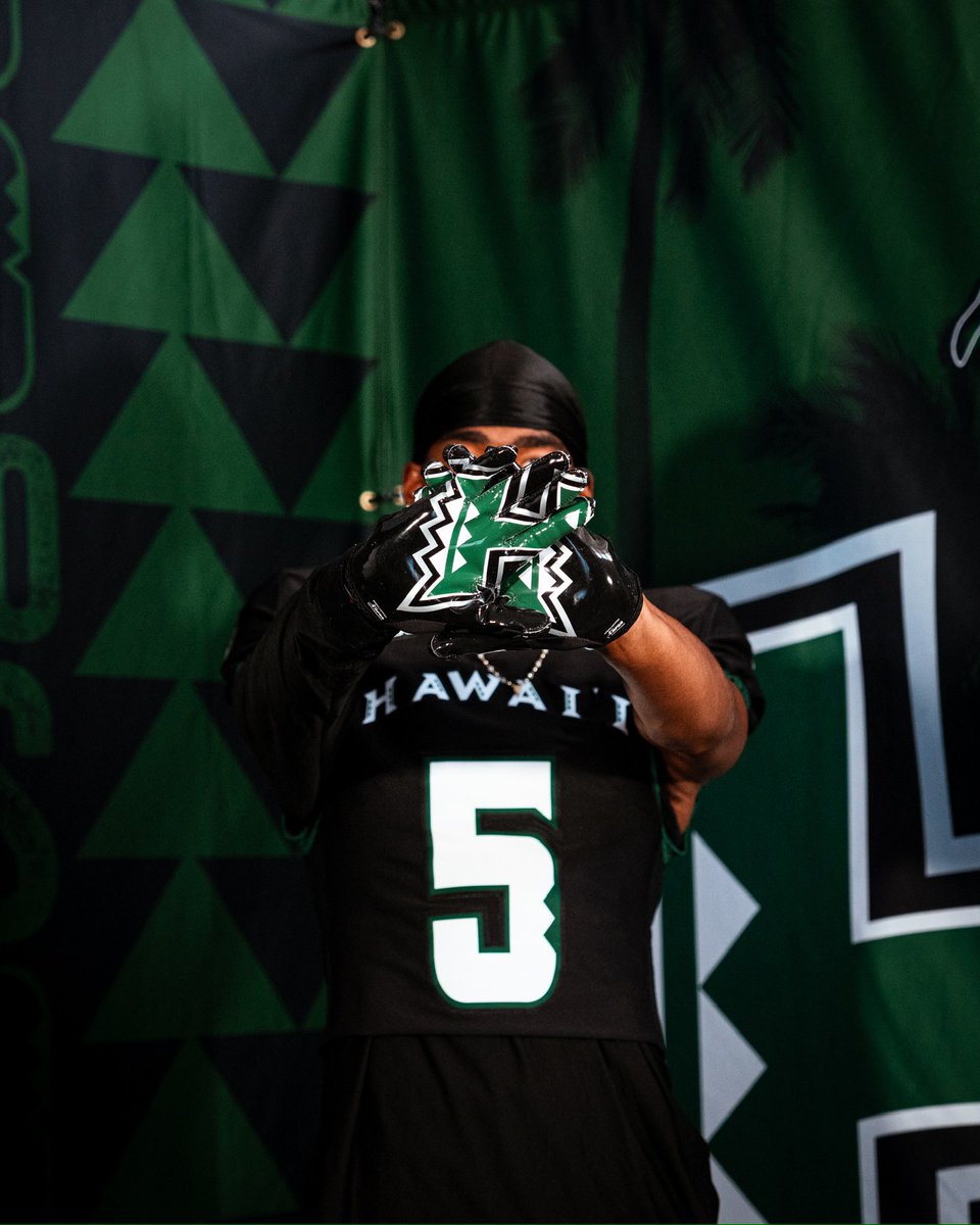 Ella Devenny tweet media