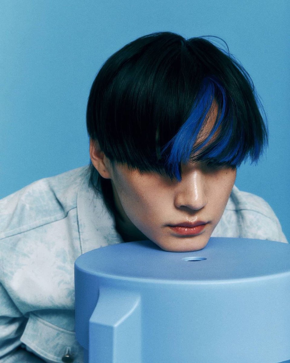 pluiedefeuilles's tweet photo. It's not just the face card that got Jaebeom to be noticed, but it's stage presence and aura of a star that got people's attention. https://t.co/TBmTWUyic3