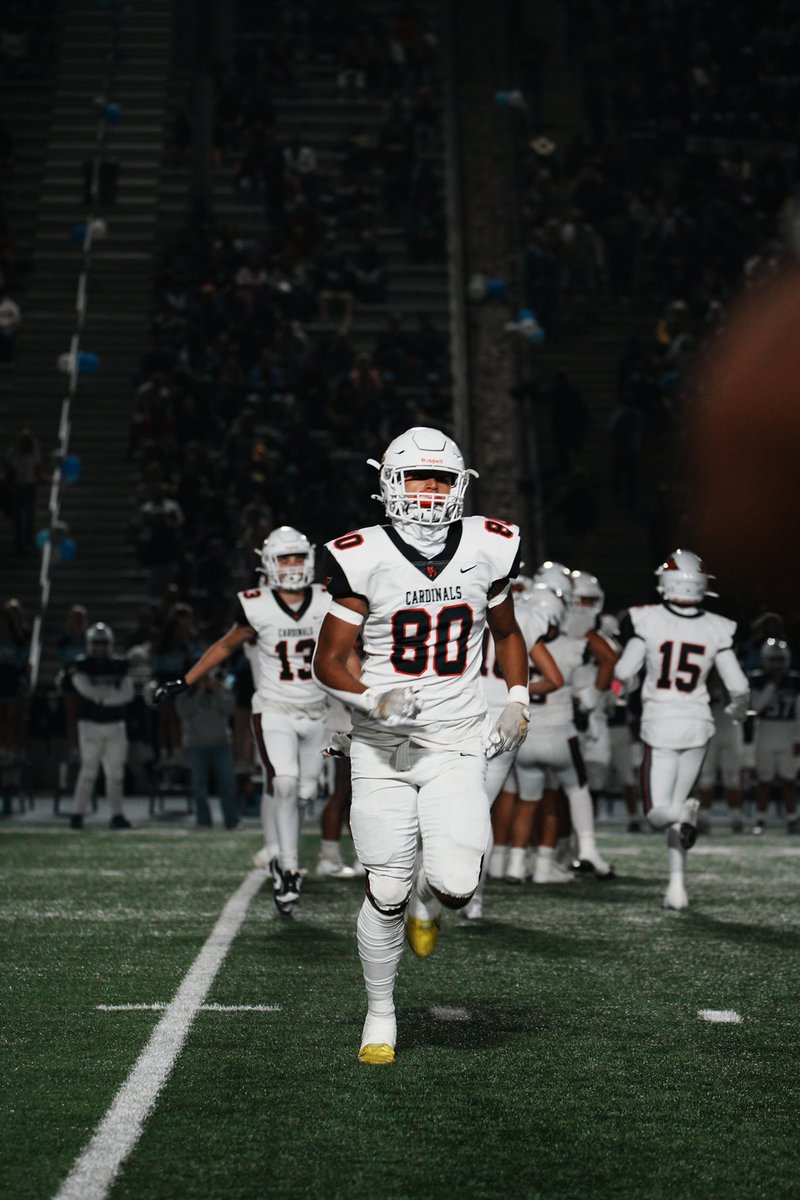 6’4 232 TE/DE
2027 3.5 GPA
Full Sophomore Season Highlight 

hudl.com/v/2R5bdH