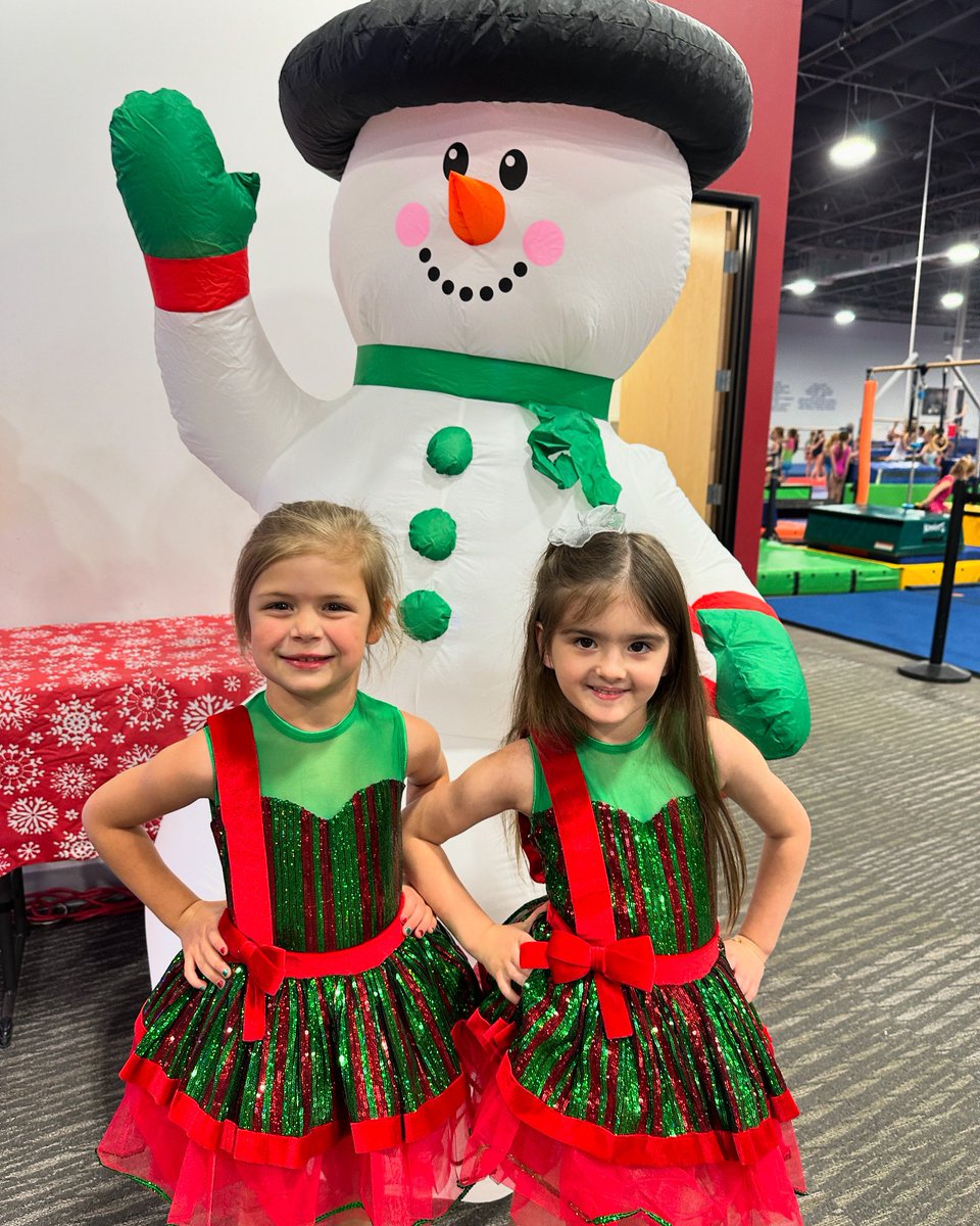 December is HERE and we’re dancing into the Holiday season ☃️