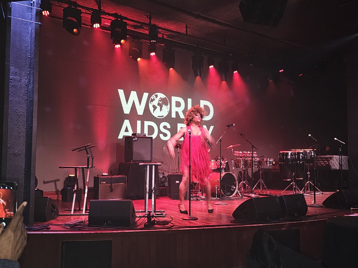 RayceenHRH's tweet photo. The amazing @shiqueeta is working the stage tonight at @thehamiltondc for the #WorldAidsDay concert sponsored by @_DCHealth. https://t.co/ZqNe9dDFcg