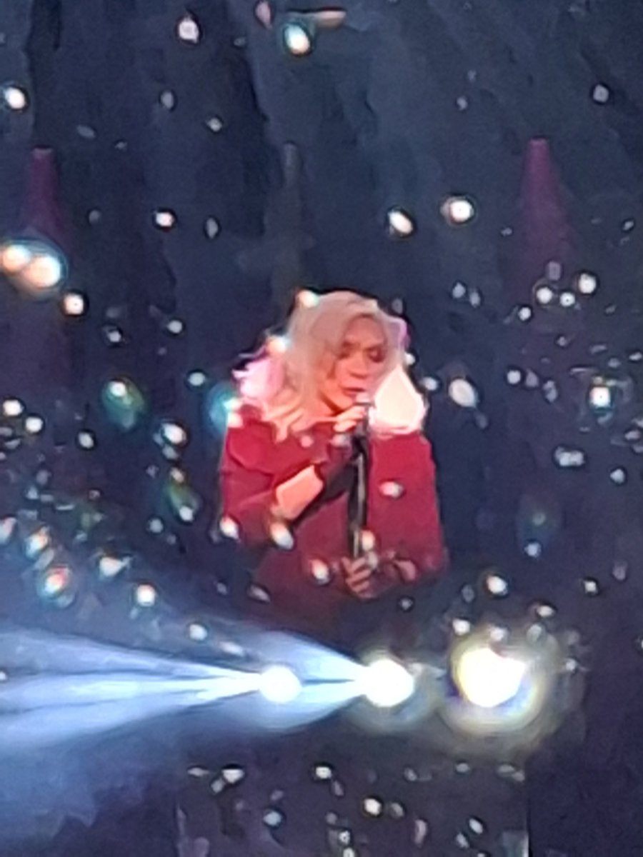 zosia kam (@zosiakam) on Twitter photo #FashionAwards2024 Great to see <a href="/TOMFORD/">TOM FORD</a> <a href="/SJMillinery/">Stephen Jones</a> receive awards
Iconic music from <a href="/BlondieOfficial/">Debbie Harry/BLONDIE</a>
<a href="/RoyalAlbertHall/">Royal Albert Hall</a> #FashionAwards2024 Great to see <a href="/TOMFORD/">TOM FORD</a> <a href="/SJMillinery/">Stephen Jones</a> receive awards
Iconic music from <a href="/BlondieOfficial/">Debbie Harry/BLONDIE</a>
<a href="/RoyalAlbertHall/">Royal Albert Hall</a>