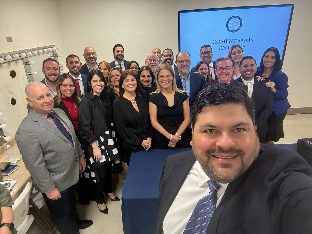 Dr. Carlos Mellado López (@crmelladolopez) on Twitter photo Quiero tomar un momento para agradecer el esfuerzo de todos los servidores públicos del <a href="/desaludpr/">Departamento de Salud de Puerto Rico</a>, quienes hacen posible que sigamos avanzando en proyectos que beneficien al pueblo. A todos, los que me han acompañado en esta travesía gubernamental, ¡gracias! Quiero tomar un momento para agradecer el esfuerzo de todos los servidores públicos del <a href="/desaludpr/">Departamento de Salud de Puerto Rico</a>, quienes hacen posible que sigamos avanzando en proyectos que beneficien al pueblo. A todos, los que me han acompañado en esta travesía gubernamental, ¡gracias!