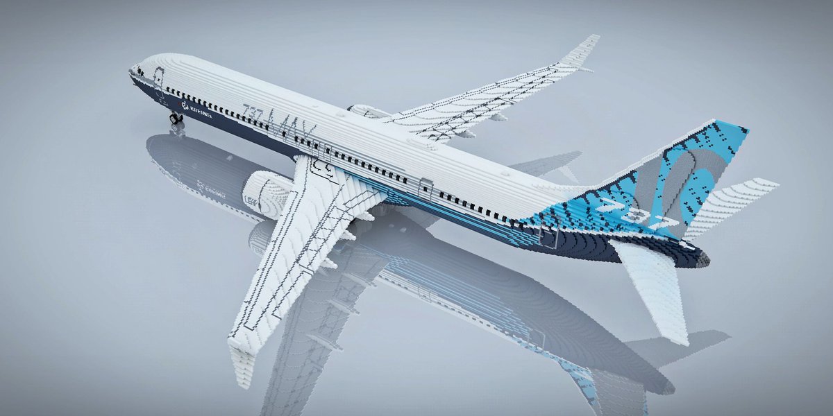 00WHSMhD1LTbnbJ's tweet photo. 地图作者：Bone Meal熊孩子
这是一架boeing 737max10的飞机模型
涂装为波音原厂涂装
比例大概为12方块≈1米
纯手工完成，总耗时37小时#マイクラ #minecraft建築コミュ #Minecraftbuilds #Minecraft https://t.co/yop541akqp