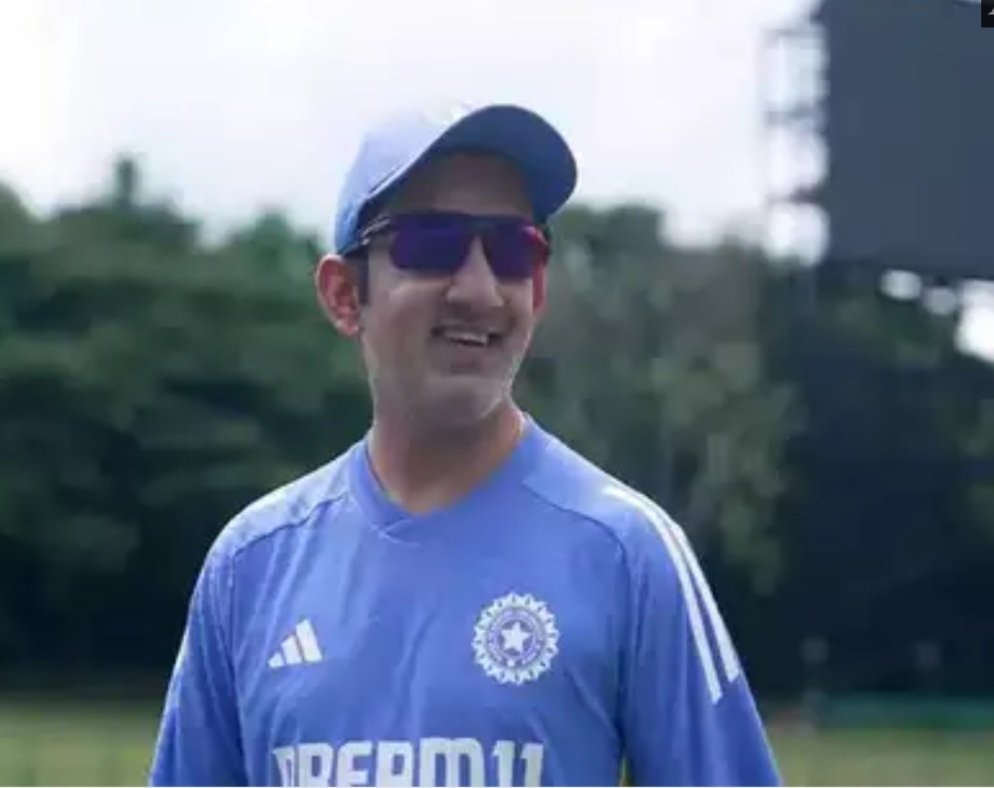 AkBeastX24's tweet photo. India head coach Gautam gambhir will rejoin the touring party on Tuesday after he returned to India due to ?
#VikrantMassey 
#tannie 
#AvadhOjha 
#India 
#Election2024 https://t.co/4x2VCw2YY0